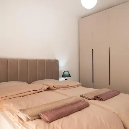 Apartment Padu'S Apartment By Tok Durres
