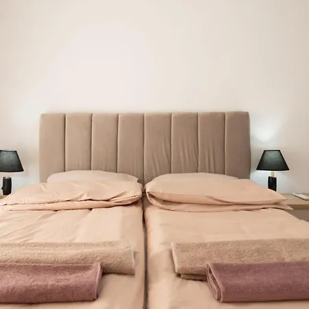 Apartment Padu's By Tok *